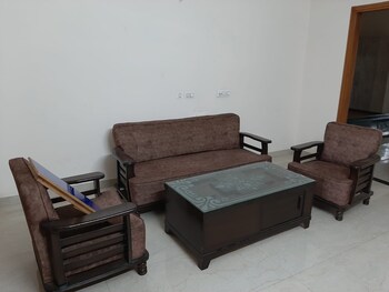2 BHK Builder Floor for Rent in Aerocity, Mohali
