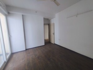 Room in 3 BHK Apartment at Supertech Araville, Sector 79 – for Rent