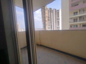 Building Lobby in 3 BHK Apartment at Supertech Araville, Sector 79 – for Rent