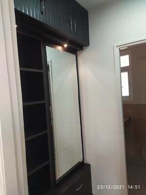 Building Lobby in 3.5 BHK Apartment at Emaar Emerald Floors Premier, Sector 65 – for Rent