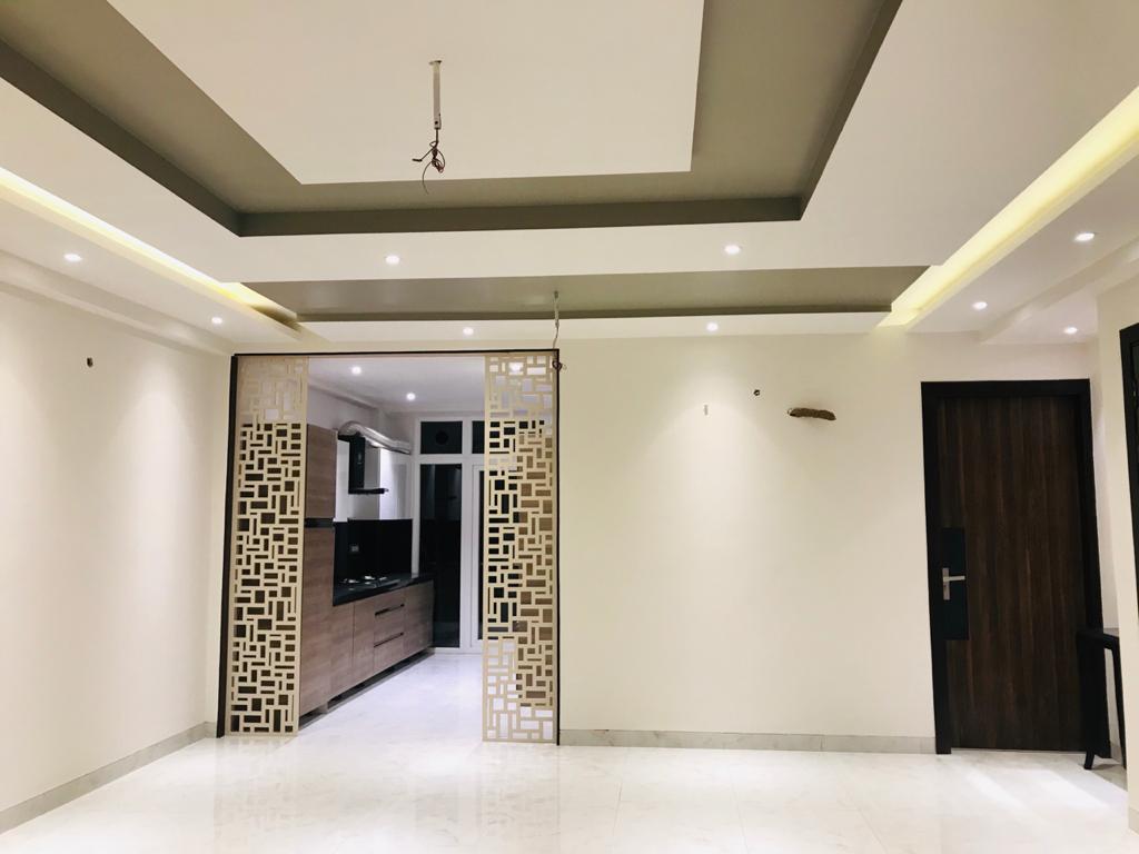 3.5 BHK + Servant Room 2700 Sq.Ft. Apartment in Emaar MGF Emerald Hills