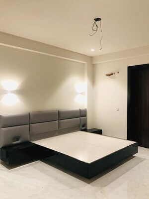 Bedroom in 3.5 BHK Apartment at Emaar MGF Emerald Hills, Sector 65 – for Rent