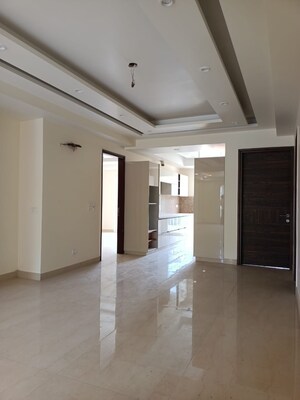 Building Lobby in 4 BHK Apartment at Emaar MGF Emerald Hills, Sector 65 – for Rent