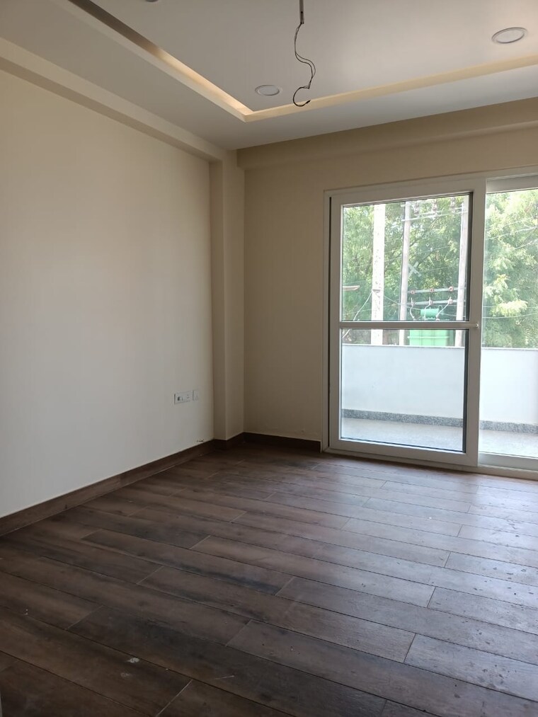 Room, emaar-mgf-emerald-hills 4 Bedroom 3200 Sq.Ft. Apartment In Sector 65 Gurgaon 10430242