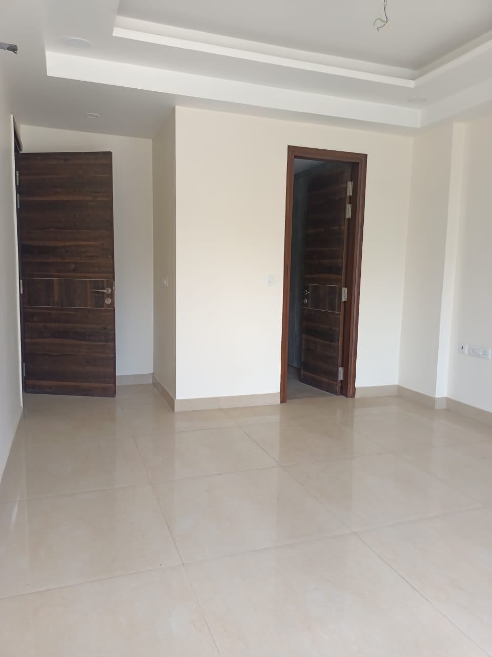 4 BHK + Servant Room 3200 Sq.Ft. Apartment in Emaar MGF Emerald Hills