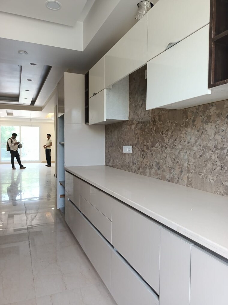Kitchen, emaar-mgf-emerald-hills 4 Bedroom 3200 Sq.Ft. Apartment In Sector 65 Gurgaon 10430242