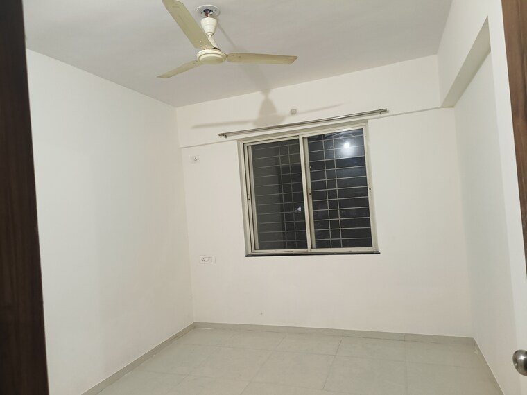 Room, silver-silver-9 1 Bedroom 465 Sq.Ft. Apartment In Moshi Pune 10430243