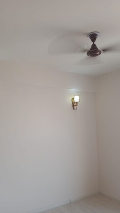 2.5 BHK + Pooja Room Apartment For Rent in M3M Heights