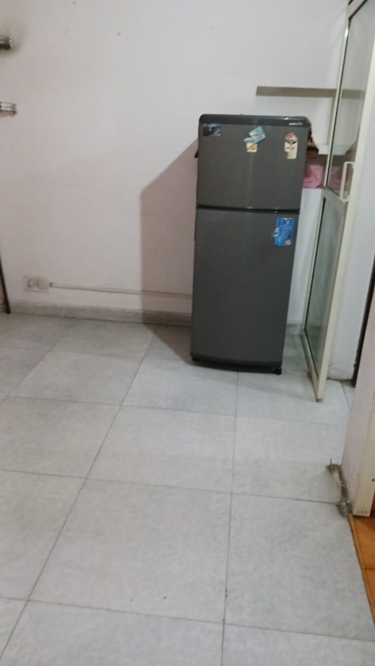 Bathroom, sector 45 3 Bedroom 1500 Sq.Ft. Builder Floor In Sector 45 Chandigarh 10430258
