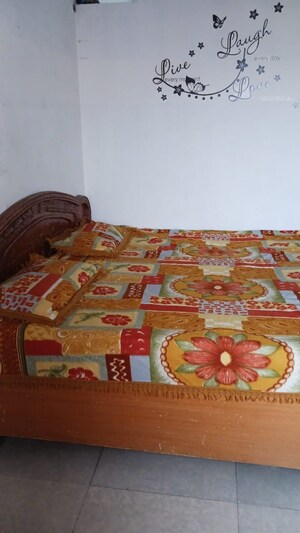 Bedroom in 3 BHK Builder Floor at Sector 45 – for Rent