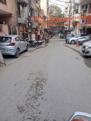 Parking in 1 RK Builder Floor at Jawahar Nagar – for Rent