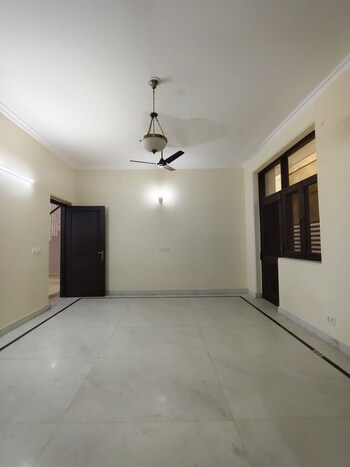 Plot for Sale in Sector 27, Noida