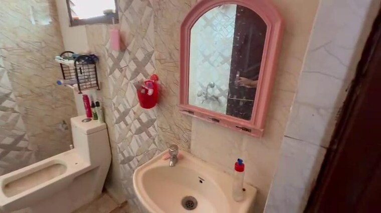 Bathroom, jaishree-apartments 2.5 Bedroom 1225 Sq.Ft. Apartment In Bandlaguda Jagir Hyderabad 10432043