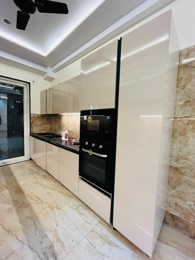 Kitchen, sector 48 4 Bedroom 3249 Sq.Ft. Builder Floor In Sector 48 Gurgaon 10432174