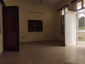 Room in 1 RK Builder Floor at Greater Kailash I – for Rent