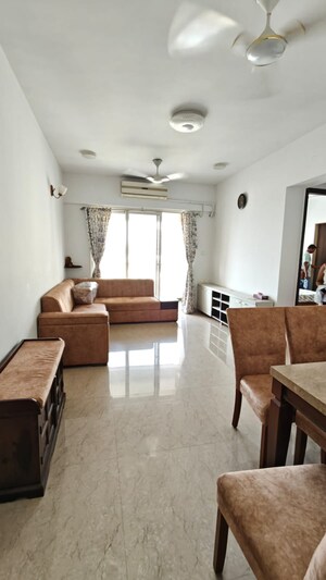 2 BHK Apartment For Rent in JP Decks, Goregaon East