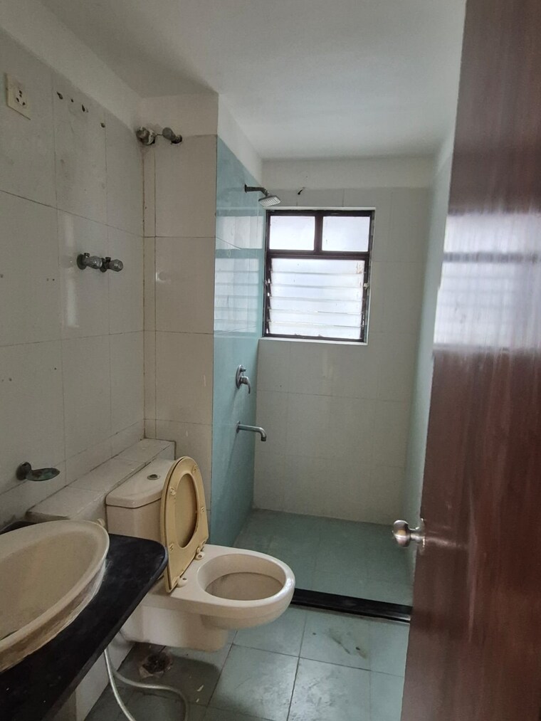Bathroom, ruchi-active-acres 3 Bedroom 1855 Sq.Ft. Apartment In Tangra Kolkata 10432932