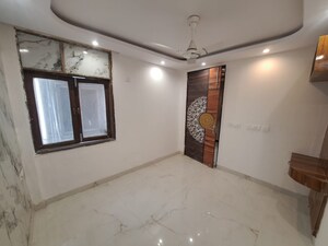 Room in 2 BHK Apartment at Sector 25 – for Rent