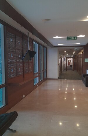  Office Space – Exterior View View at Lodha Excelus, Mahalaxmi - for Rent
