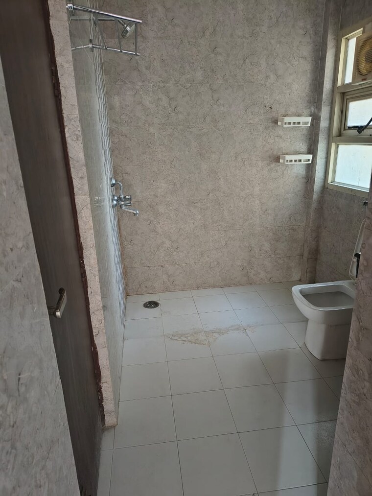 Bathroom, awho-8b 2 Bedroom 1050 Sq.Ft. Apartment In Vrindavan Yojna Lucknow 10432988