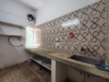 1 BHK Flat for Rent in Katwaria Sarai, Delhi