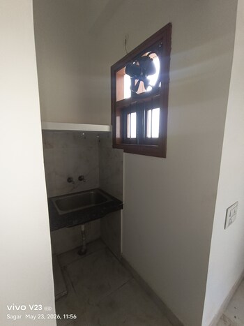 1 RK Builder Floor for Rent in Sector 82, Noida