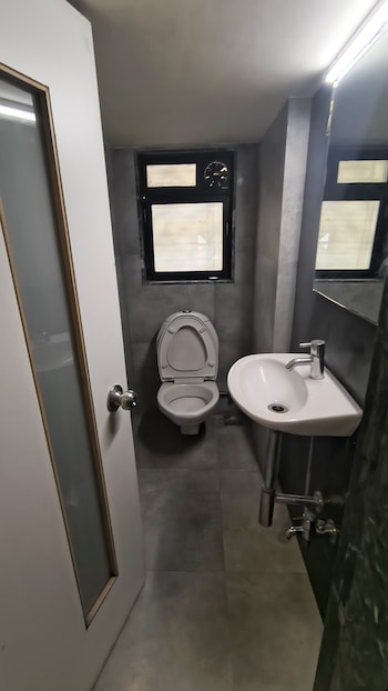 Office Space in IT/SEZ for Rent in Dhobi Ali, Thane