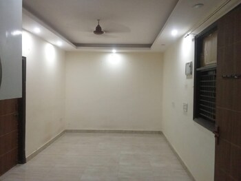 3 BHK Flat for Rent in Dwarka, Delhi