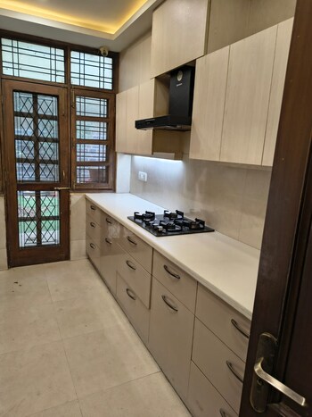 4 BHK Flat for Rent in Dwarka, Delhi