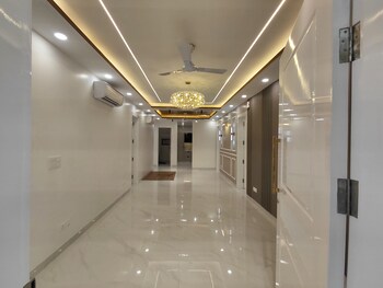 4 BHK Flat for Sale in Vasant Kunj, Delhi