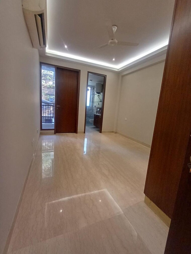 Room, pamposh enclave 3 Bedroom 2200 Sq.Ft. Builder Floor In Pamposh Enclave Delhi 10437222