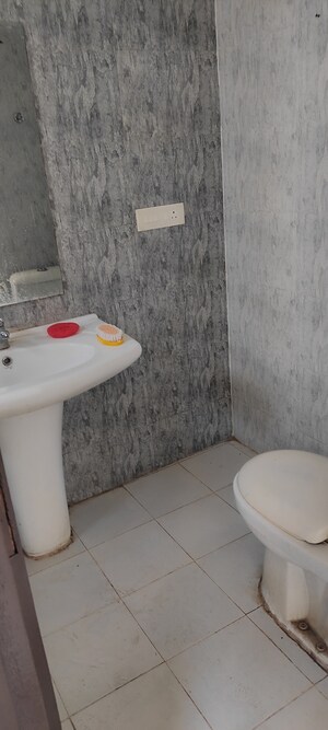 Bathroom in 3 BHK Builder Floor at Omaxe Silver Birch, North Mullanpur – for Sale