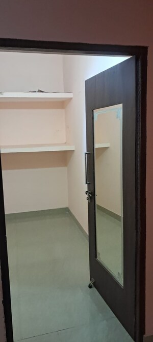 Furnished Amenities in 2.5 BHK Villa at Sector 15 – for Rent
