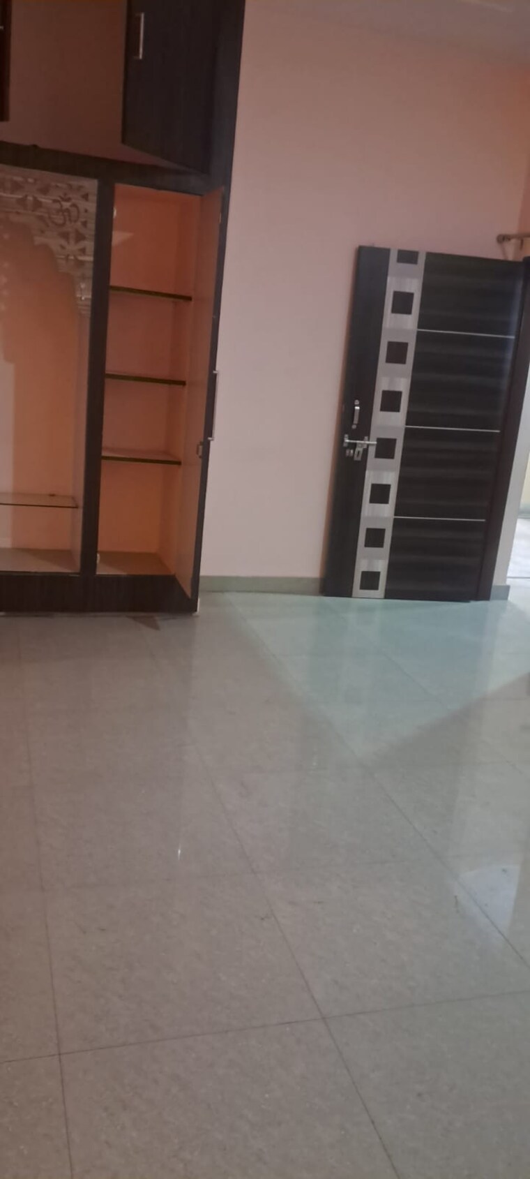 Room, sector 15 2.5 Bedroom 2500 Sq.Ft. Villa In Sector 15 Sonipat 10438362