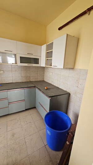Kitchen in 2 BHK Apartment at BPTP Princess Park, Sector 86 – for Sale