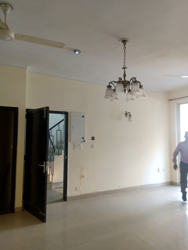 Room, ireo-uptown 2.5 Bedroom 1440 Sq.Ft. Apartment In Sector 66 Gurgaon 10438709