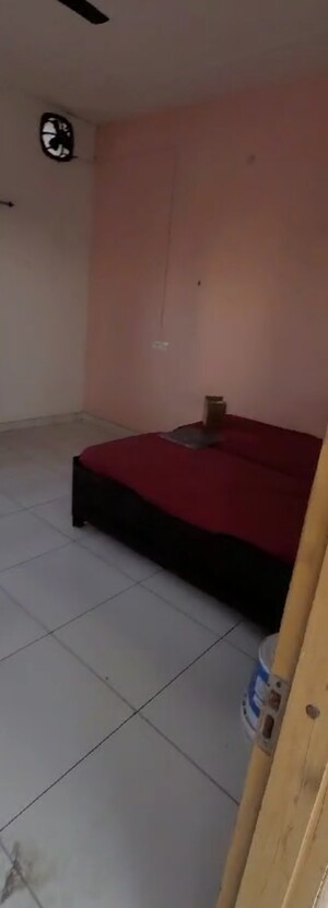 Bedroom in 1 RK Builder Floor at Sector 9 – for Rent