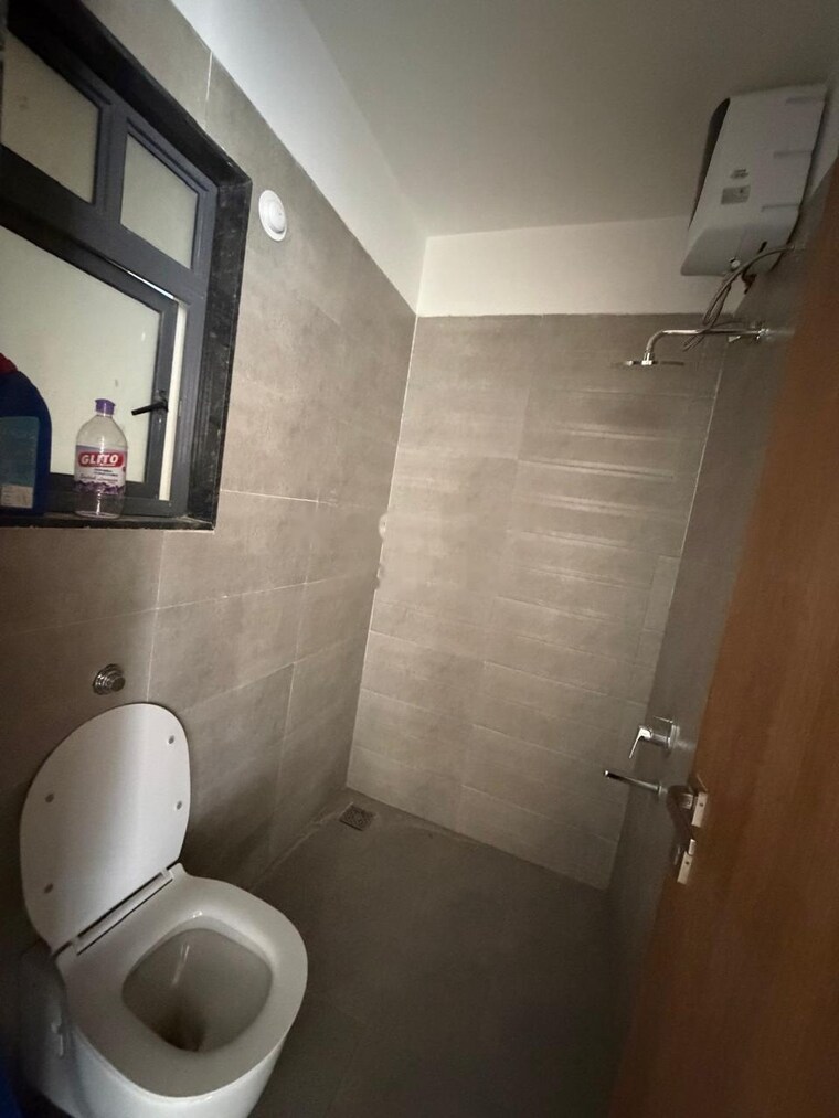 Bathroom, majestique-signature-towers 2 Bedroom 1092 Sq.Ft. Apartment In Balewadi Pune 10441000