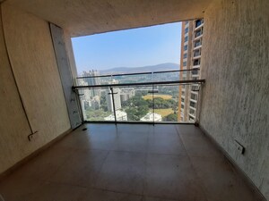 2 BHK Apartment For Rent in JP Decks, Goregaon East