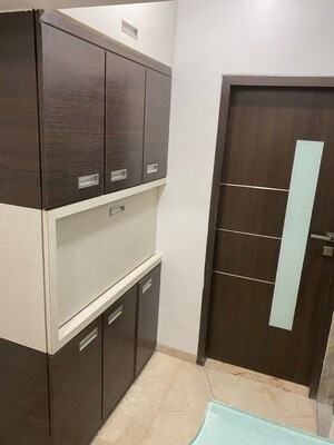Room in 3 BHK Apartment at AP Panchritu, Powai – for Rent