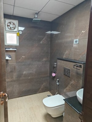 Furnished Amenities in 2 BHK Builder Floor at Raj Nagar Extension – for Sale
