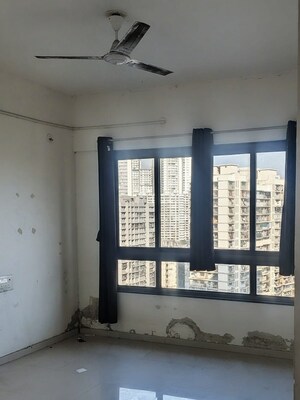 Room in 2 BHK Apartment at Kanakia Levels, Malad East – for Rent