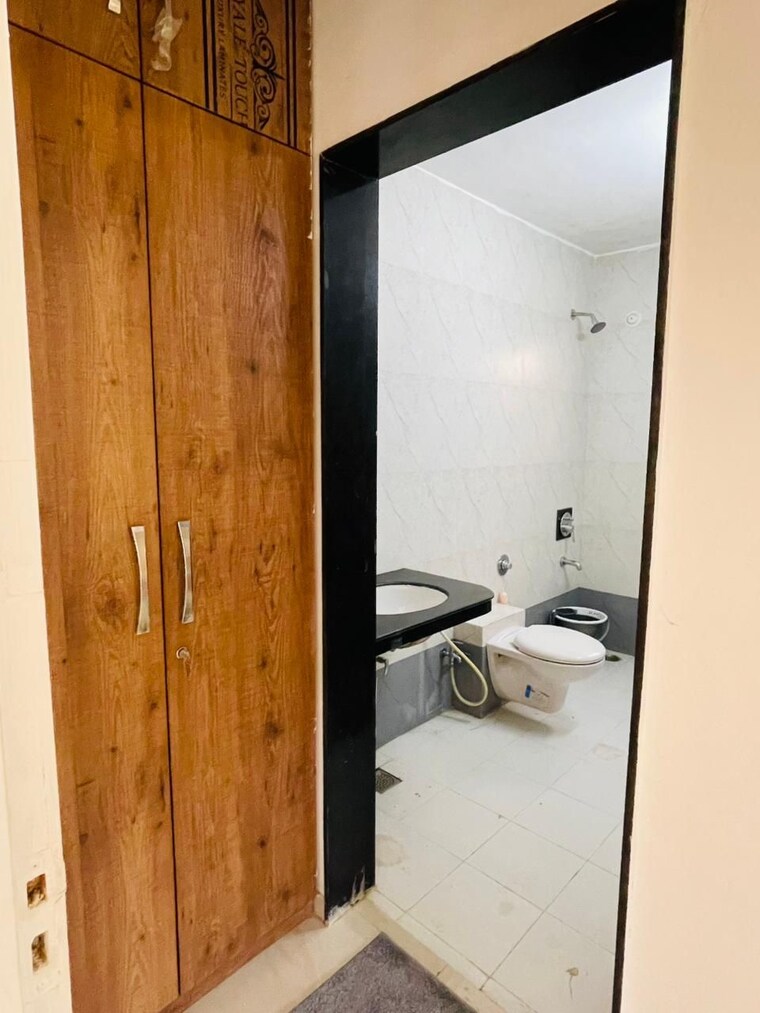 Bathroom, swami-residency 3 Bedroom 1500 Sq.Ft. Apartment In Bavdhan Pune 10442637