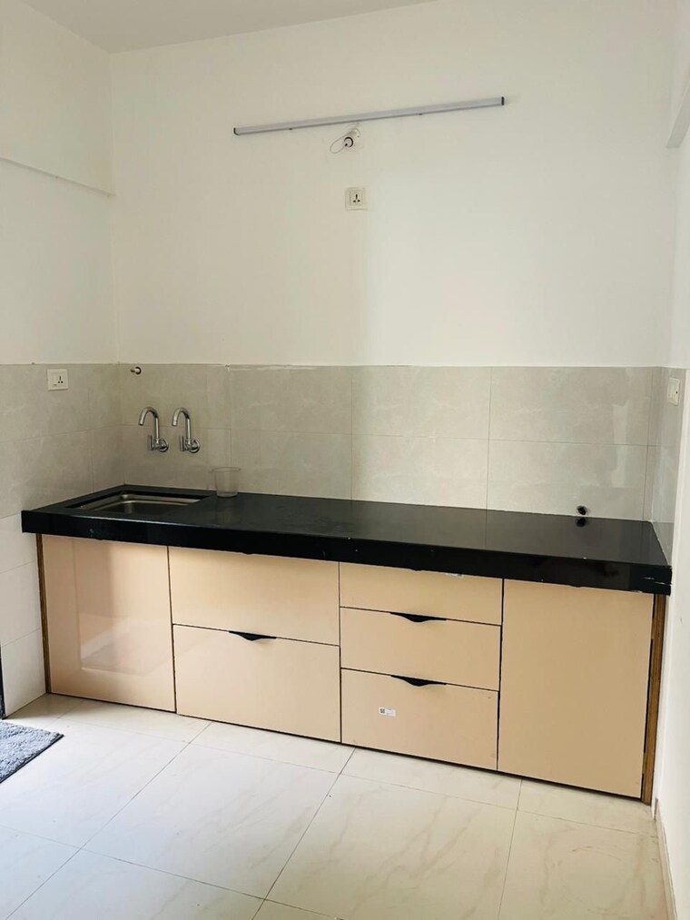 Kitchen, swami-residency 3 Bedroom 1500 Sq.Ft. Apartment In Bavdhan Pune 10442637