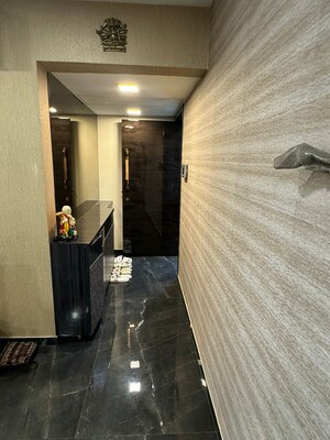 Furnished Amenities in 3 BHK Apartment at Lalani Grandeur, Goregaon East – for Rent