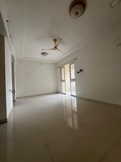 2 BHK Apartment For Rent in GK Aarcon