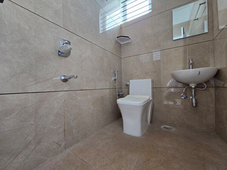 Bathroom, indiranagar 1 Bedroom 600 Sq.Ft. Apartment In Indiranagar Bangalore 10443822