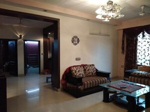 Living Room in 3.5 BHK Builder Floor at Shakti Khand Iii – for Rent