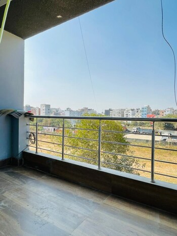 1 BHK Flat for Rent in Freedom Fighters Enclave, Delhi