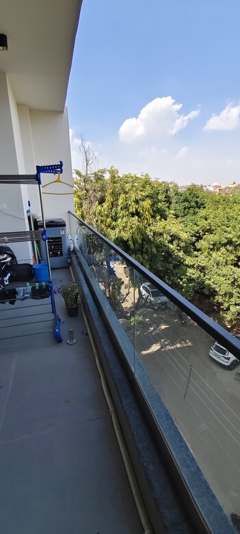 1 BHK Builder Floor for Rent in Dlf Phase iv, Gurgaon